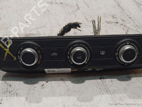 Used Climate control Climate control AUDI A3 (8V1, 8VK) 1.6 TDI (105 hp) 33821497 33821497