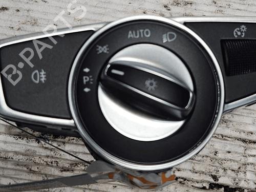 Used Headlight switch Headlight switch MERCEDES-BENZ A-CLASS (W176) A 220 CDI (176.003) (170 hp) 33823106 33823106