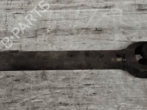 Kardanaksel Kompl. Kardanaksel Kompl. MERCEDES-BENZ A-CLASS (W176) A 180 CDI / d (176.012) (109 hp) 33823848 33823848