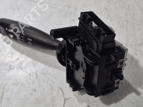 Used Steering column stalk Steering column stalk TOYOTA RAV 4 II (_A2_) 2.0 D 4WD (CLA20_, CLA21_, CLA20R, CLA21R) (116 hp) 33824236 33824236