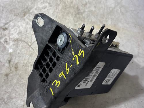 abs-pump-jeep-renegade-suv-bu-b1-bv-2014-38590103 main image