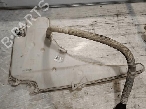 Used Windscreen washer tank Windscreen washer tank BMW 3 (E90) 320 d (163 hp) 33822347 33822347