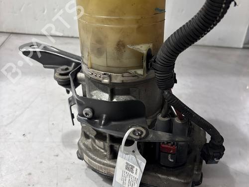 Used Steering pump Steering pump RENAULT TRAFIC III Van (FG_) 1.6 dCi 120 (FGMB, FGMC) (120 hp) 40525136 40525136