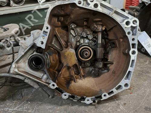 Annen Annen TOYOTA YARIS (_P13_) 1.0 (KSP130_, KSP130) (69 hp) 33824216 33824216