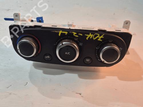 climate-control-renault-clio-iv-bh_-2012-2013-2014-2015-2016-2017-2018-2019-2020-2021-33820780 main image