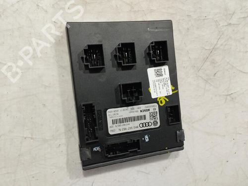 display-monitor-audi-a4-b8-8k2-2007-2008-2009-2010-2011-2012-2013-2014-2015-2016-2017-38106586 main image