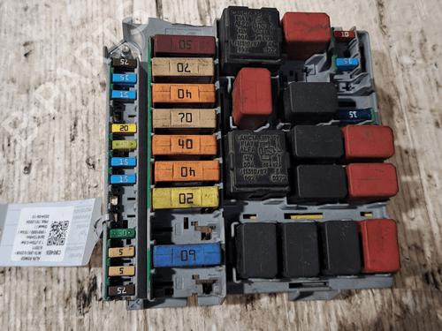 Used Fuse box Fuse box ALFA ROMEO MITO (955_) 1.3 MultiJet (955AXP1A, 955AYC1A) (95 hp) 33823525 33823525