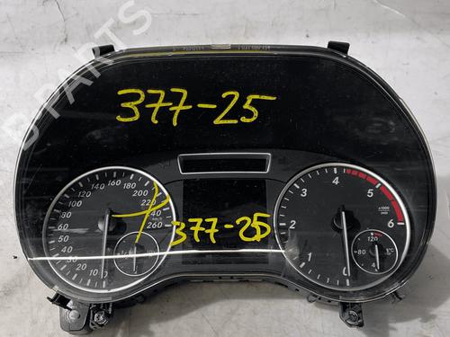 Used Instrument cluster Instrument cluster MERCEDES-BENZ B-CLASS Sports Tourer (W246, W242) B 180 CDI (246.200) (109 hp) 33822304 33822304