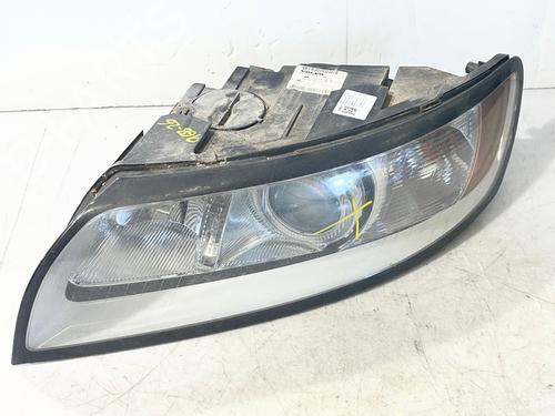 left-headlight-volvo-v50-545-2003-2004-2005-2006-2007-2008-2009-2010-2011-2012-36405582 main image