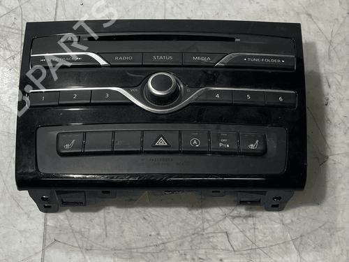 Used Radio Radio INFINITI Q30 1.5 D (109 hp) 36255465 36255465