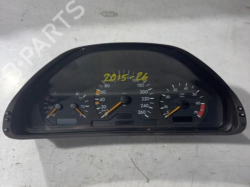instrument-cluster-mercedes-benz-e-class-w210-1995-1996-1997-1998-1999-2000-2001-2002-2003-40524923 main image