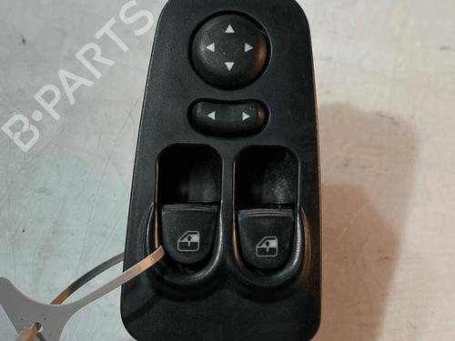 Used Left front window switch Left front window switch PEUGEOT 1007 (KM_) 1.4 (75 hp) 33822041 33822041