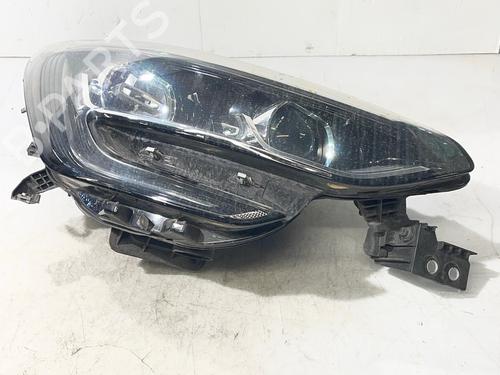 Used Right headlight Right headlight RENAULT MEGANE IV Hatchback (B9A/M/N_) 1.6 dCi 130 (B9A4) (130 hp) 36775751 36775751