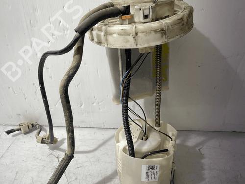 Used Fuel pump Fuel pump TOYOTA YARIS (_P13_) 1.5 Hybrid (NHP130_, NHP130) (101 hp) 33821908 33821908