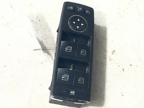 Used Switch Switch MERCEDES-BENZ C-CLASS T-Model (S204) C 320 CDI 4-matic (204.289) (224 hp) 36184484 36184484