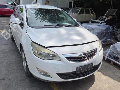 Ricambi OPEL ASTRA J Sports Tourer (P10) 1.7 CDTI (35) 4756963