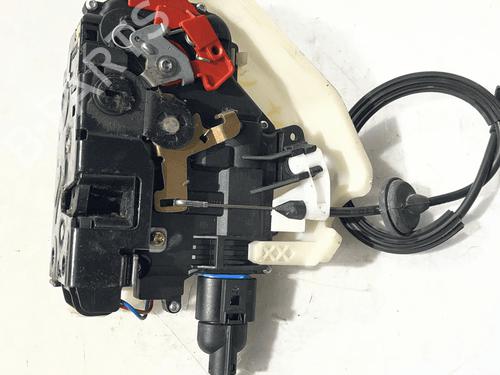 Used Front right lock Front right lock VW GOLF PLUS V (5M1, 521) 1.9 TDI (105 hp) 33820744 33820744