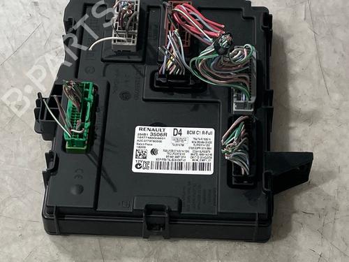 Used Display monitor Display monitor RENAULT MEGANE IV Hatchback (B9A/M/N_) 1.5 dCi 110 (B9A3) (110 hp) 34578025 34578025