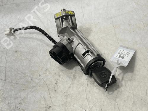 Ignition barrel FIAT DUCATO Bus (244_) 2.8 JTD | BP35775006M48 - Image 2