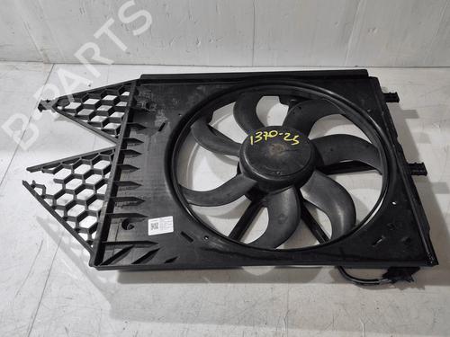 Used Radiator fan Radiator fan SEAT IBIZA IV (6J5, 6P1) 1.2 TSI (90 hp) 33822310 33822310