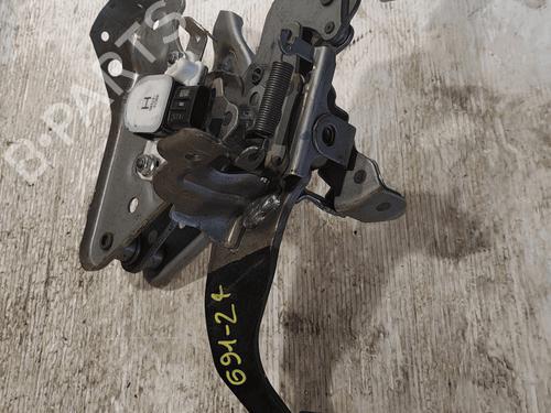 Used Break pedal Break pedal TOYOTA RAV 4 V (_A5_, _H5_) 2.5 Hybrid AWD (AXAH54, AXAL54) (222 hp) 33821569 33821569