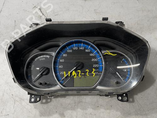 Used Instrument cluster Instrument cluster TOYOTA YARIS (_P13_) 1.5 Hybrid (NHP130_, NHP130) (101 hp) 34181785 34181785