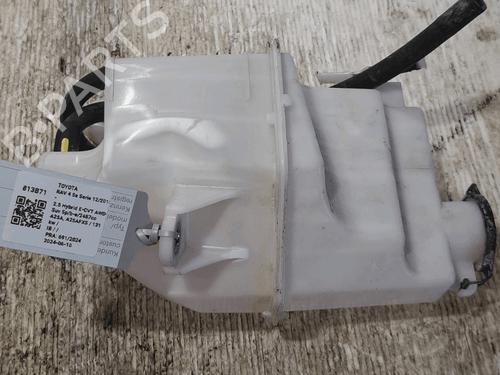 Ekspansjonstank Ekspansjonstank TOYOTA RAV 4 V (_A5_, _H5_) 2.5 Hybrid AWD (AXAH54, AXAL54) (222 hp) 33822530 33822530