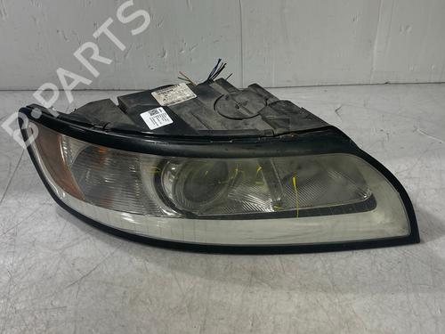 Used Right headlight Right headlight VOLVO V50 (545) D4 (177 hp) 36556519 36556519