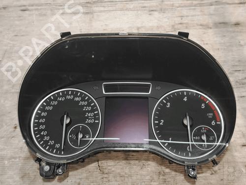 Used Instrument cluster Instrument cluster MERCEDES-BENZ A-CLASS (W176) A 180 CDI / d (176.012) (109 hp) 33822665 33822665