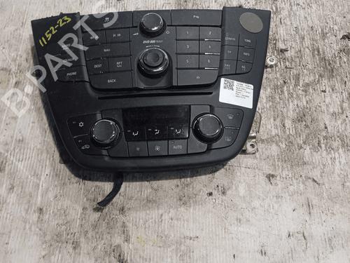 Used Radio Radio OPEL INSIGNIA A Sports Tourer (G09) 2.0 CDTI (35) (160 hp) 33824062 33824062