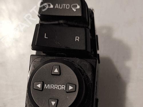 Used Mirror switch Mirror switch HYUNDAI TUCSON (TL, TLE) 1.7 CRDi (116 hp) 33821629 33821629