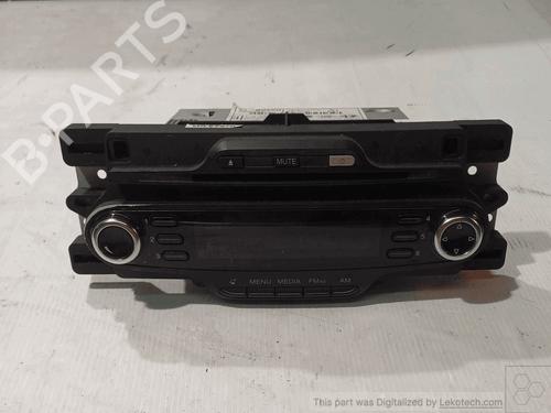 Used Radio Radio ALFA ROMEO GIULIETTA (940_) 1.4 TB (940FXB1A, 940FXB11) (170 hp) 33822992 33822992