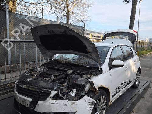 Used Parts PEUGEOT 308 II (LB_, LP_, LW_, LH_, L3_)  1.6 HDi 100  4613086