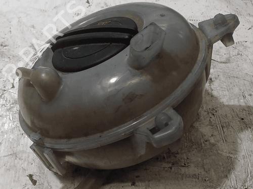 Used Expansion tank Expansion tank AUDI A3 (8V1, 8VK) 2.0 TDI (184 hp) 33821112 33821112