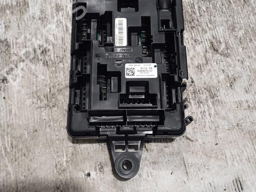 Fuse box BMW 1 (F20) 116 d | BP33822951E1 - Image 2