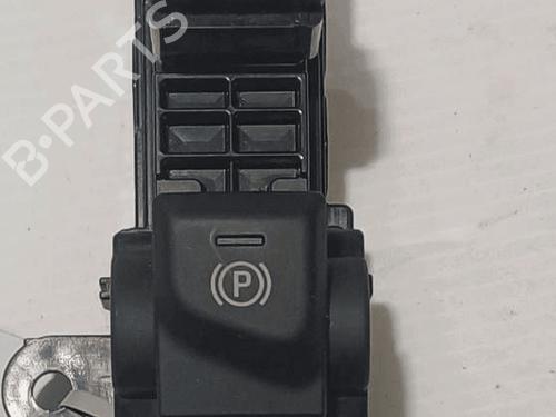 Used Switch Switch TOYOTA YARIS (_P21_, _PA1_, _PH1_) 1.5 Hybrid (MXPH10, MXPH11) (116 hp) 33820908 33820908