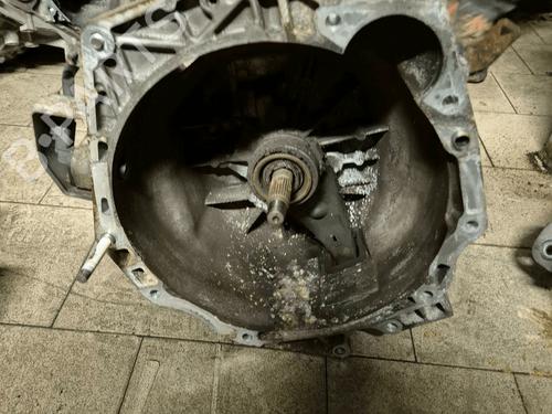 Otra Otra SUZUKI JIMNY Closed Off-Road Vehicle (SN) 1.5 DDiS 4x4 (86 hp) 33823060 33823060