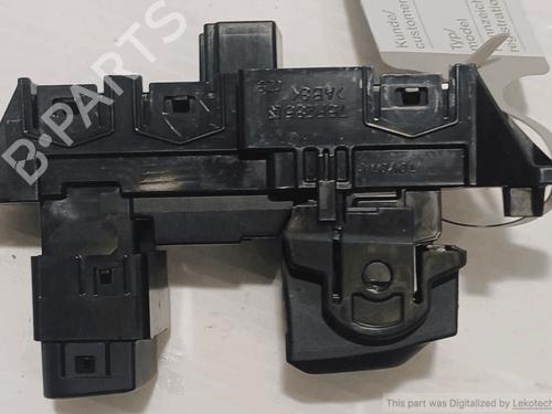 Switch TOYOTA YARIS (_P21_, _PA1_, _PH1_) 1.5 Hybrid (MXPH10, MXPH11) | BP33820908I30 - Image 5