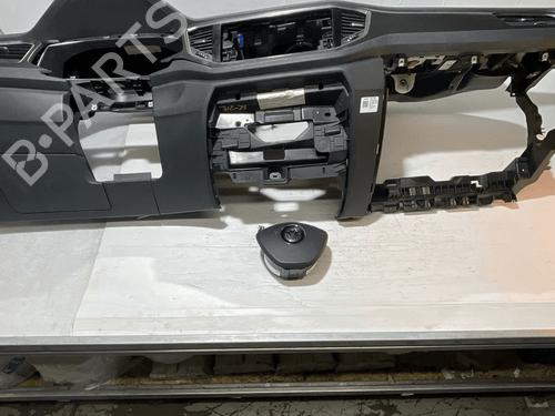 Used Dashboard Dashboard VW T-ROC (A11, D11) 1.0 TSI (116 hp) 33823517 33823517