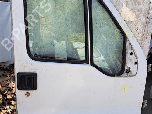 Used Right front door Right front door FIAT DUCATO Bus (244_) 2.0 (110 hp) 33823486 33823486