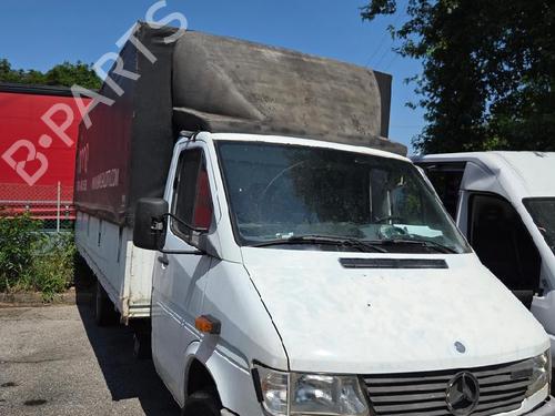 Brugte MERCEDES-BENZ SPRINTER 4-t Platform/Chassis (B904)  410 D  4774187