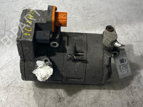 Compressore A/C Compressore A/C AUDI A3 (8V1, 8VK) 1.4 TSI (150 hp) 37459447 37459447