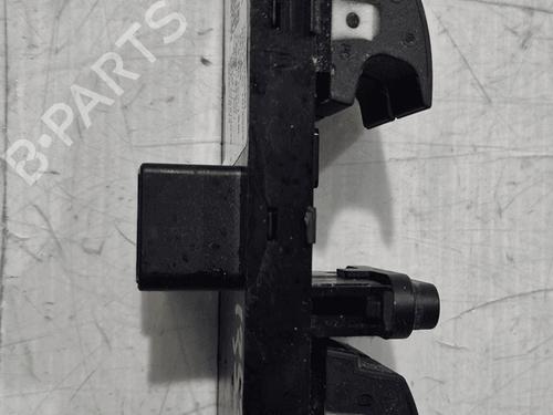 Used Switch Switch VW GOLF PLUS V (5M1, 521) 1.9 TDI (105 hp) 33822299 33822299