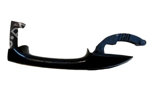 Poignée extérieure avant gauche VW POLO VI (AW1, BZ1, AE1) 1.0 (65 hp) 30640130