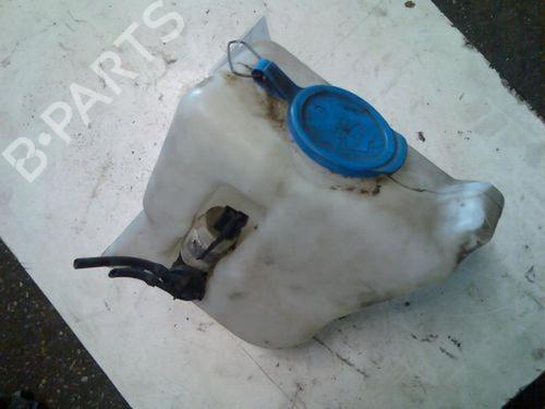Used Washer pump SKODA FELICIA II Estate (6U5) 1.6 (75 hp) 15694024