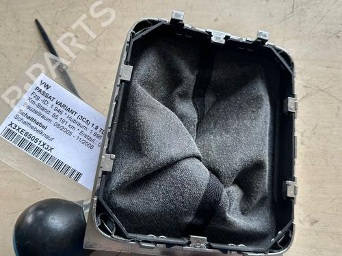 Shift knob VW PASSAT B6 Variant (3C5) 1.9 TDI | BP15699957I34 
