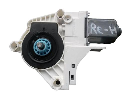 Portierruitmotor rechtsachter AUDI A1 (8X1, 8XK) 1.2 TFSI (86 hp) 15705225