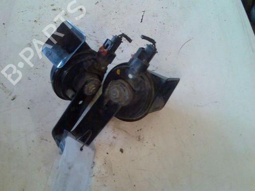 Used Horn Horn CHRYSLER VOYAGER / GRAND VOYAGER III (GS_, NS_) 2.5 TD (116 hp) 15693929 15693929