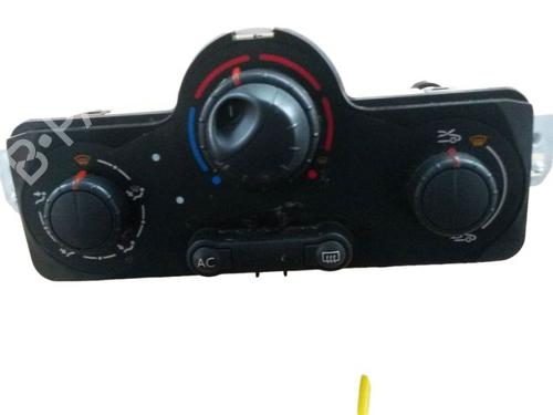 Commande Chauffage RENAULT CLIO III (BR0/1, CR0/1) 1.2 16V (BR02, BR0J, BR11, CR02, CR0J, CR11) (75 hp) 15699340