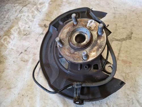 Used Right front steering knuckle Right front steering knuckle TOYOTA YARIS (_P13_) 1.5 Hybrid (NHP130_) (101 hp) 36093174 36093174
